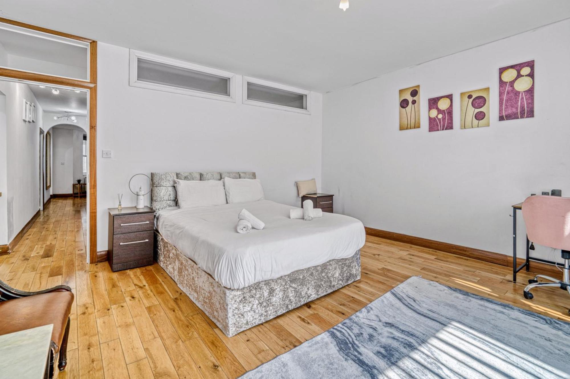 Holiday home Charming 3br By Redcliffe Gdns