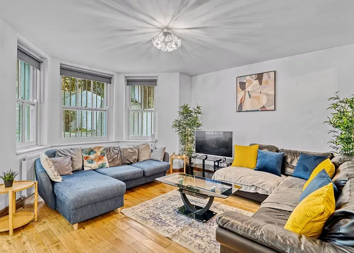 Charming 3Br By Redcliffe Gdns