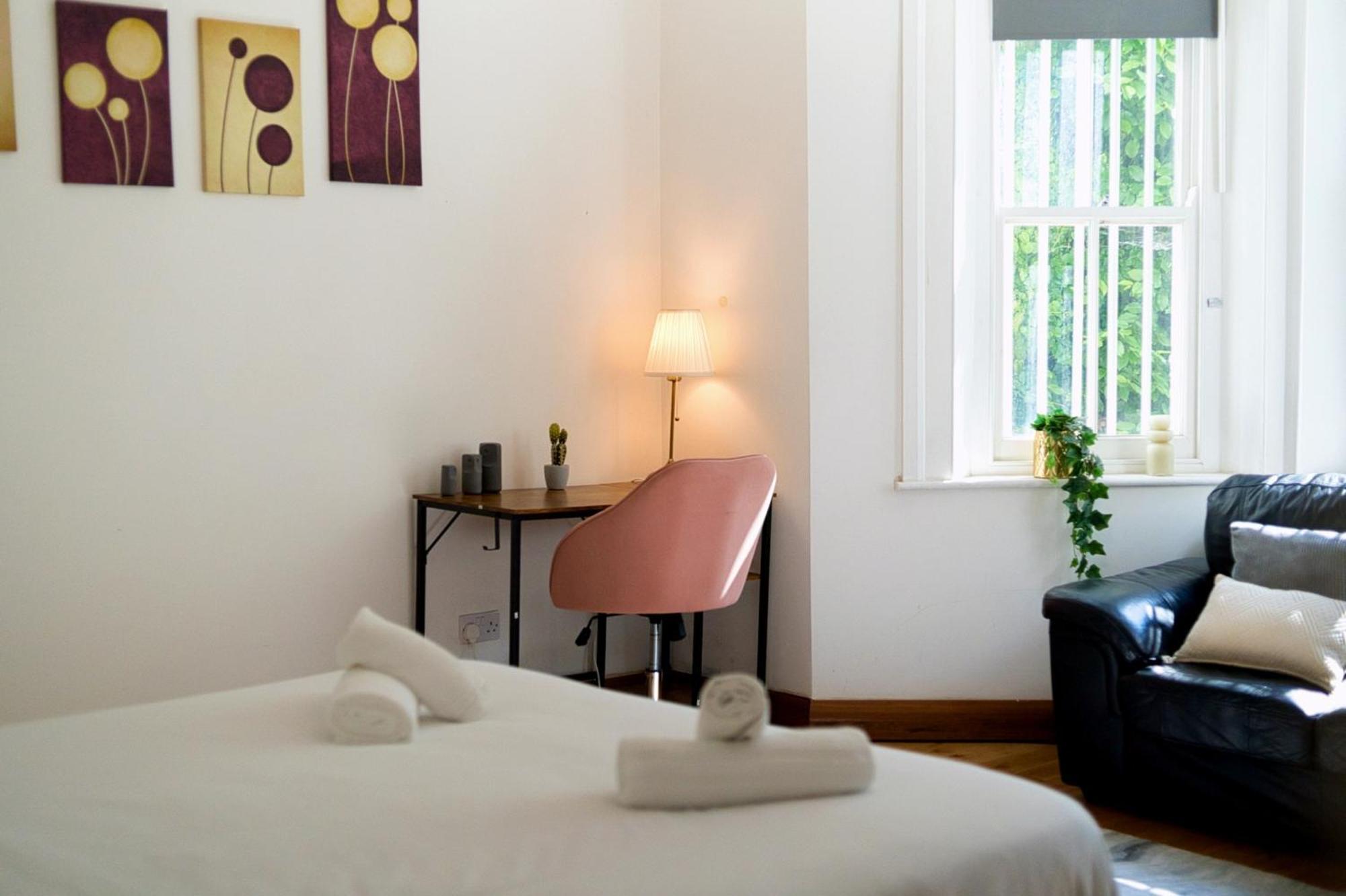 Charming 3br By Redcliffe Gdns Сasa de vacaciones Londres